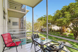 16801 Ne 13th Ave 206, Miami