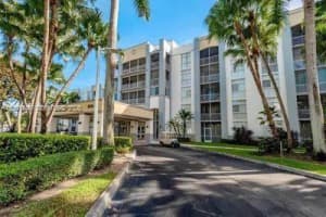 9725 NW 52nd St APT 202, Doral, FL 33178, - MLS#A12001945