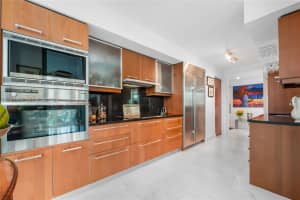 1331 Brickell Bay Dr APT 408, Miami, FL 33131, - MLS#A12001953