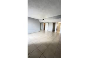 9375 Fontainebleau Blvd APT L304, Miami, FL 33172, - MLS#A12001957