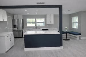 1905 S Village Ave, Tampa, FL 33612, - MLS#A12001960