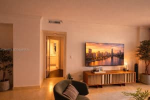 848 Brickell Key Dr 905 Miami, FL 33131 - MLS#A12001976