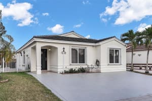 17403 Sw 142nd Pl Miami, FL 33177 - MLS#A12001984