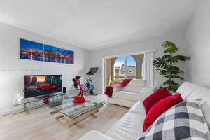 7845 Camino Real O-413 Miami, FL 33143 - MLS#A12002022