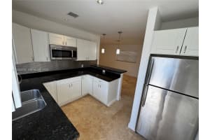2724 NE 15th St #4, Fort Lauderdale, FL 33304, - MLS#A12002034