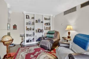 5240 NE 6th Ave H26, Oakland Park, FL 33334, - MLS#A12002041