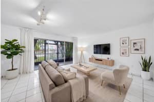 130 NW 87th Ave APT H107, Miami, FL 33172, - MLS#A12002045