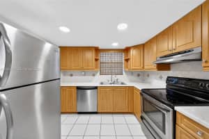 130 NW 87th Ave APT H107, Miami, FL 33172, - MLS#A12002045