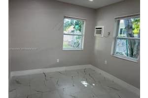 922 Nw 2nd St 4 Miami, FL 33128 - MLS#A12002062