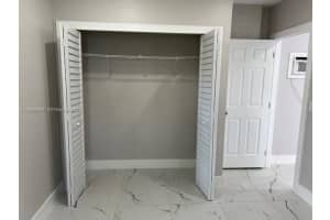 922 Nw 2nd St 4 Miami, FL 33128 - MLS#A12002062