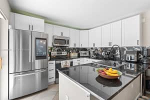 7124 71st Way West Palm Beach, FL 33407 - MLS#A12002066