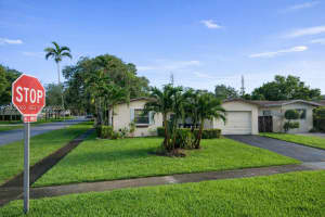 4323 Harrison St, Hollywood, FL 33021, - MLS#A12002069