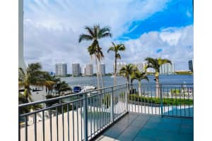 18000 N Bay Rd 201, Sunny Isles Beach