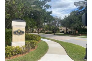 2486 Bay Isle Dr, Weston, FL 33327, - MLS#A12002102