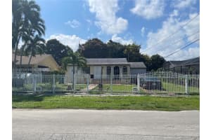 10820 NE 5th Ave, Miami, FL 33161, - MLS#A12002103