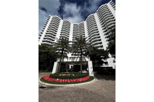 3300 NE 192 St APT 1715, Aventura, FL 33180, - MLS#A12002110