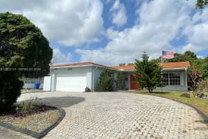 2100 N 54th Ave, Hollywood, FL 33021, - MLS#A12002121