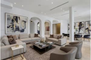 432 S Hibiscus Dr Miami Beach, FL 33139 - MLS#A12002176