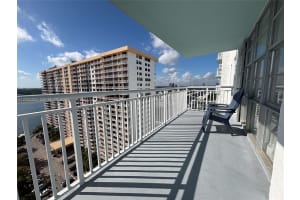 301 174th St 1912 Sunny Isles Beach, FL 33160 - MLS#A12002235