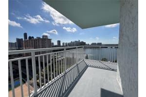 301 174th St 1912 Sunny Isles Beach, FL 33160 - MLS#A12002235