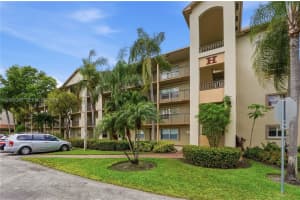 700 SW 137th Ave APT 215H, Pembroke Pines, FL 33027, - MLS#A12002242