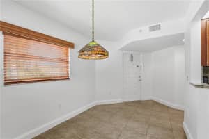 700 SW 137th Ave APT 215H, Pembroke Pines, FL 33027, - MLS#A12002242