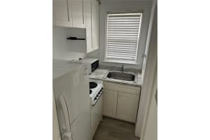 300 Sunset Dr #7, Fort Lauderdale, FL 33301, Sold 05/18/26
