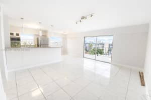 16508 NE 26th Ave APT 601, North Miami Beach, FL 33160, - MLS#A12002277