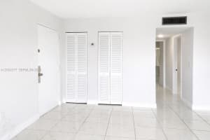 16508 NE 26th Ave APT 601, North Miami Beach, FL 33160, - MLS#A12002277