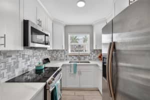 419 S Crescent Dr 4, Hollywood