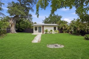 1621 Sw 11th Ct, Fort Lauderdale