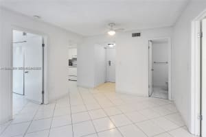 2600 Collins Ave APT 405, Miami Beach, FL 33140, - MLS#A12002302