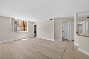 4025 W McNab Rd APT E109, Pompano Beach, FL 33069, - MLS#A12002308