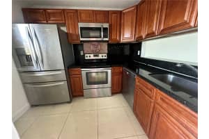 3396 Foxcroft Rd 305 Miramar, FL 33025 - MLS#A12002316