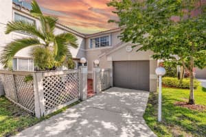 11163 Chandler Dr, Hollywood, FL 33026, - MLS#A12002335