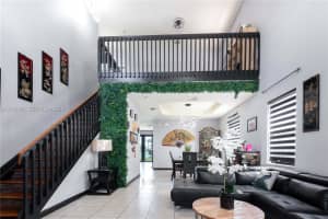 685 SE 37th Pl, Homestead, FL 33033, - MLS#A12002381