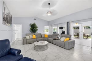10982 S Greentrail Dr S, Boynton Beach