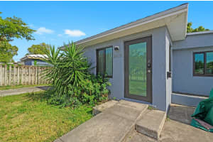 2410 Jackson St, Hollywood, FL 33020, - MLS#A12002457