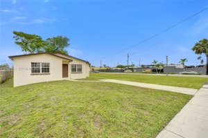 5532 Sw 22nd St West Park, FL 33023 - MLS#A12002463