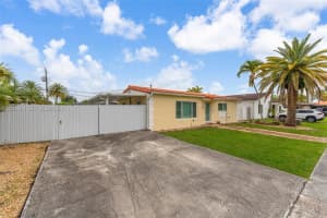 12009 Sw 39th Ter Miami, FL 33175 - MLS#A12002468