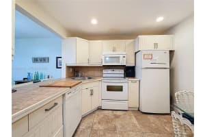 410 Se 2nd St 115, Hallandale Beach