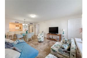 410 SE 2nd St APT 115, Hallandale Beach, FL 33009, - MLS#A12002472