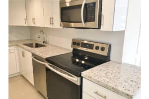 4709 NW 7th St Apt 107-9, Miami, FL 33126, - MLS#A12002475