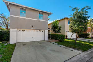 2336 Nw 34th Ter, Coconut Creek