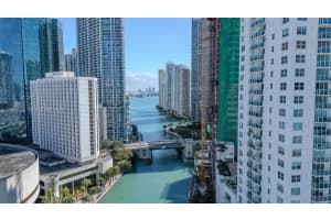 31 Se 5th St 2301, Miami