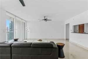 31 SE 5th St APT 2301, Miami, FL 33131, - MLS#A12002525