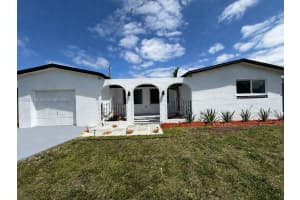 7631 Harbour Blvd Miramar, FL 33023 - MLS#A12002528