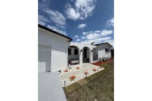 7631 Harbour Blvd Miramar, FL 33023 - MLS#A12002528