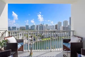 300 Bayview Dr 1503, Sunny Isles Beach