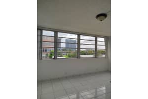 200 Ne 12th Ave 1c, Hallandale Beach